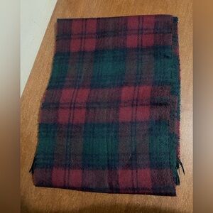 Plaid scarf in burgundy, green and blue